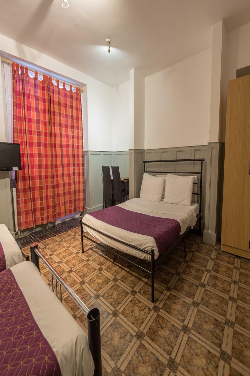Oyo Kings Hotel London Exterior photo