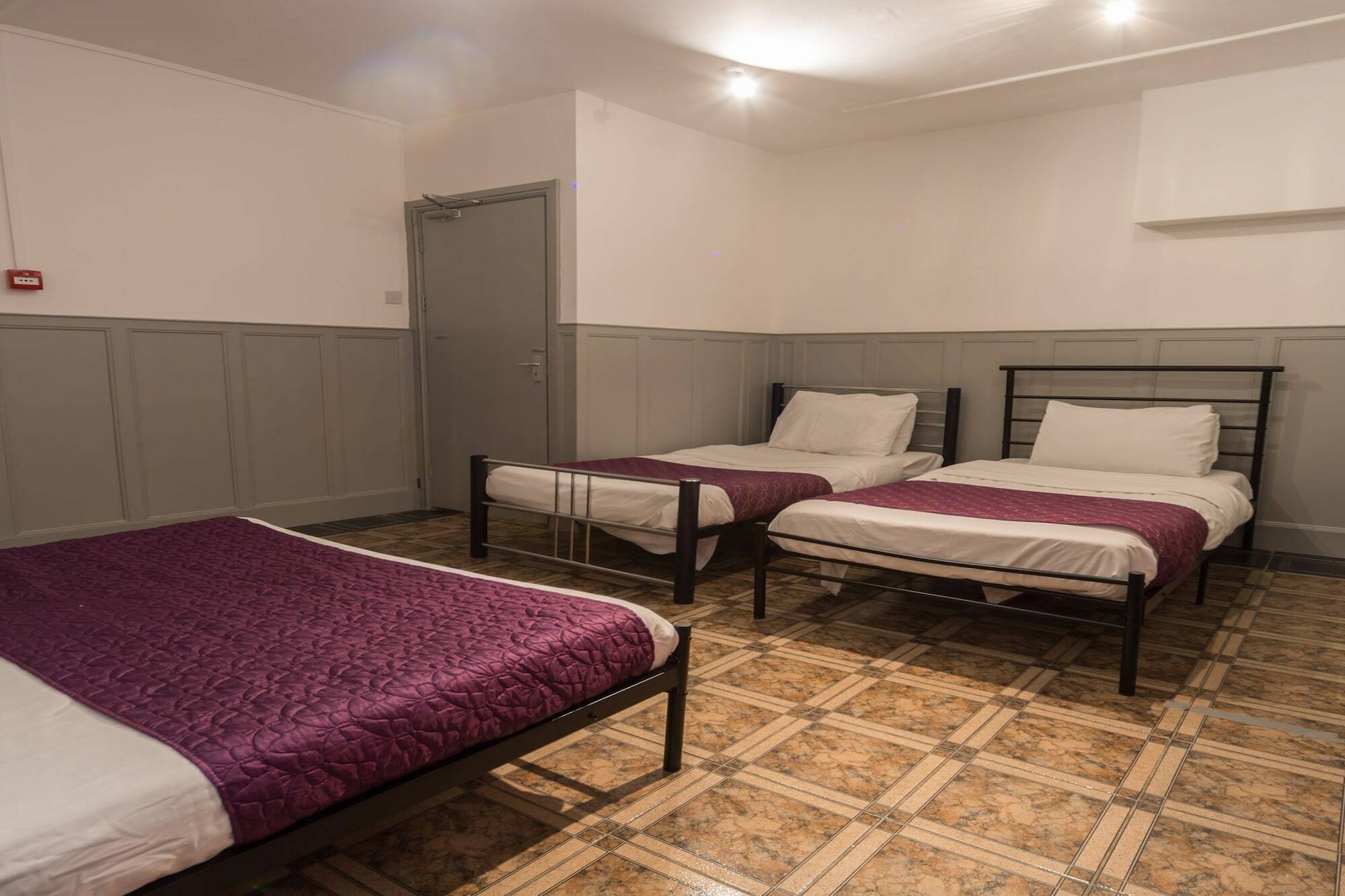 Oyo Kings Hotel London Exterior photo